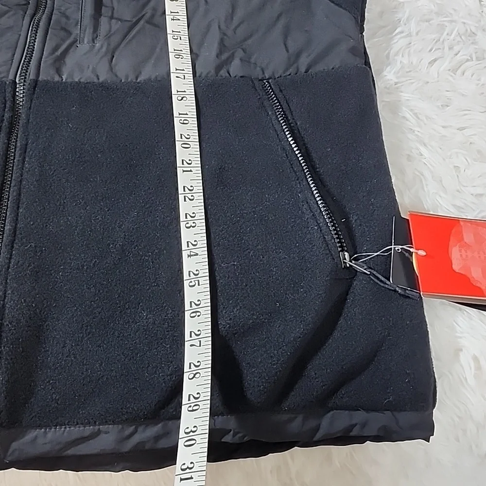The North Face Polartec Classic  300  Black Full Zip Jacket